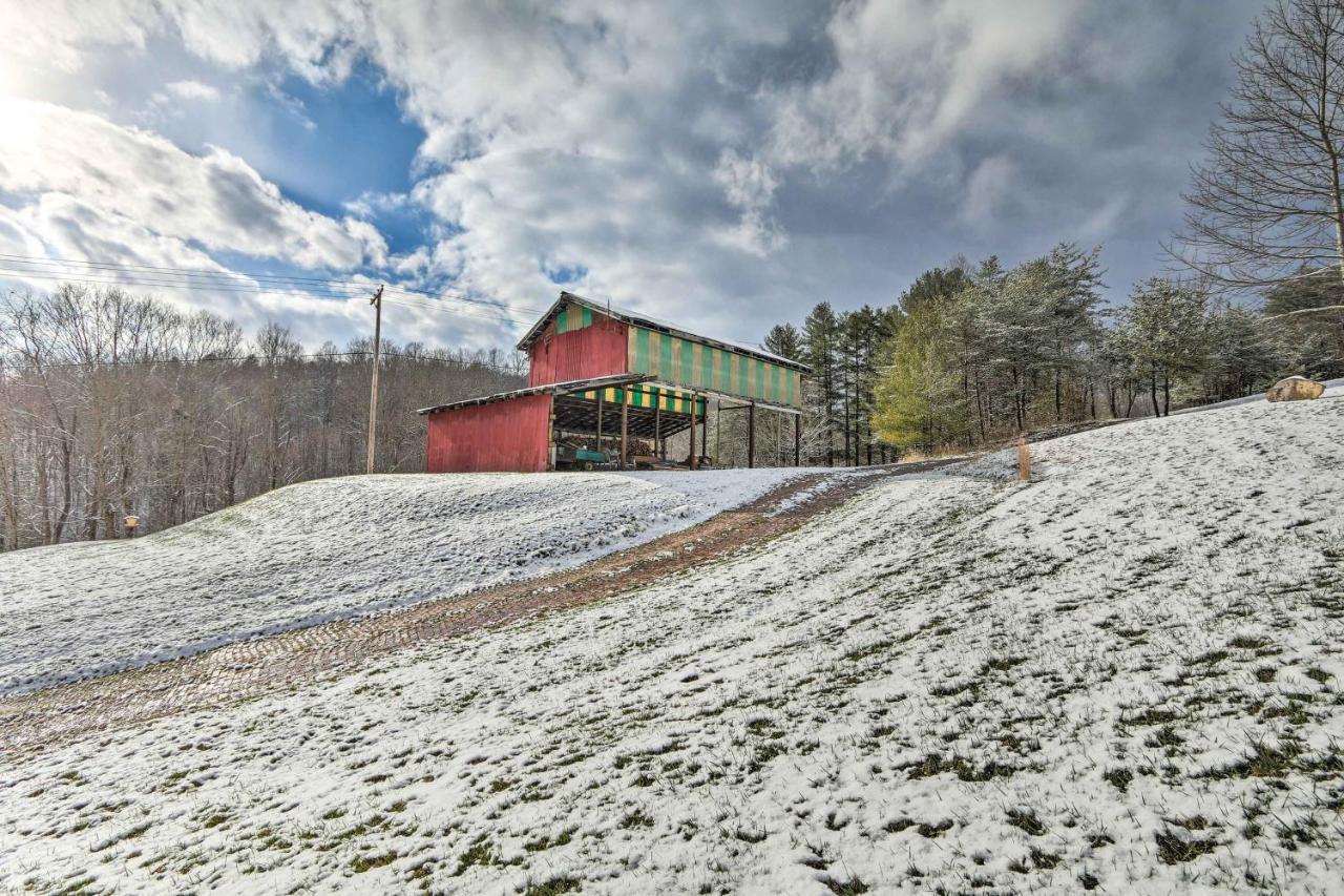 Hilltop Home With Grill, In Wayne Natl Forest Logan Εξωτερικό φωτογραφία